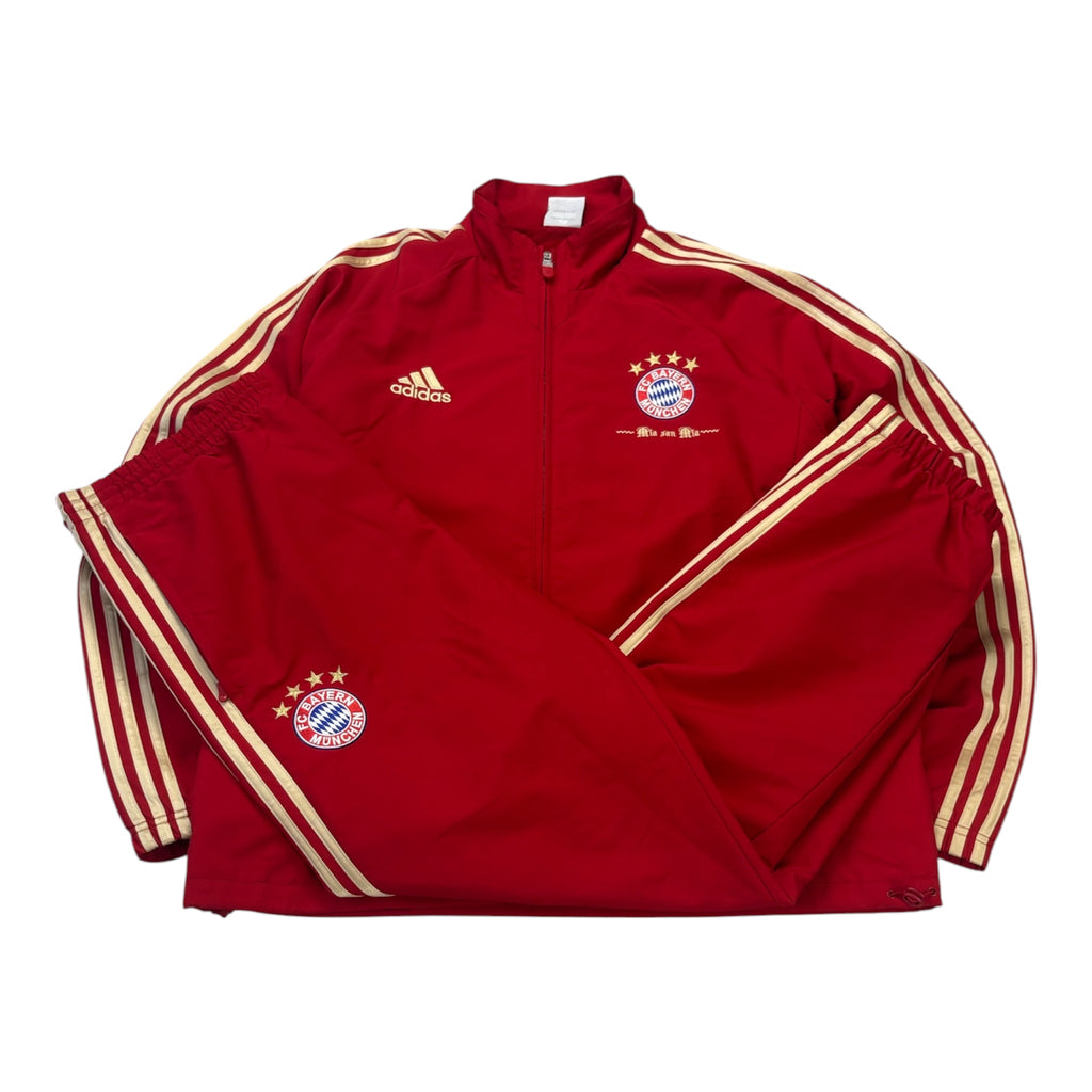 Adidas FC Bayern Tracksuit 2011 (L)