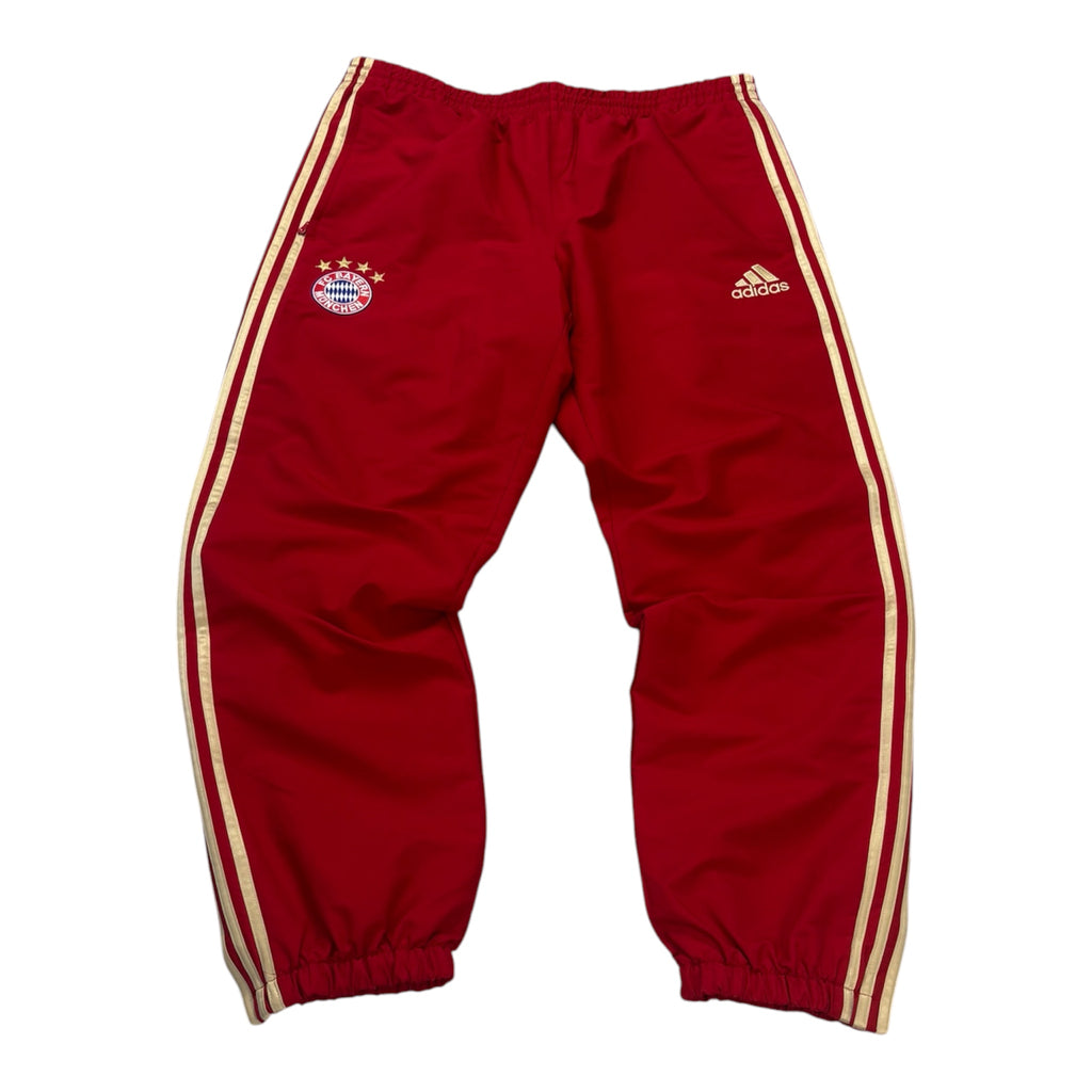 Adidas FC Bayern Tracksuit 2011 (L)