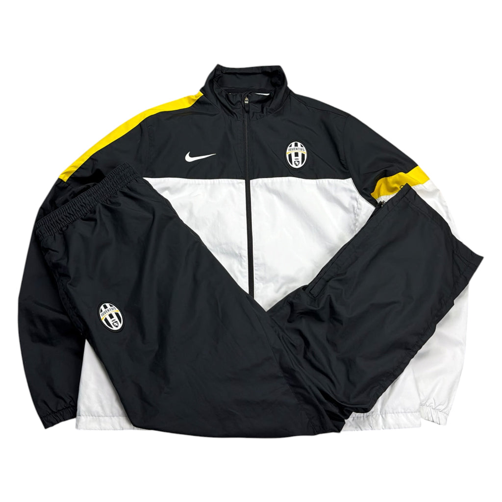 Nike Juventus Tracksuit 2013 (L)